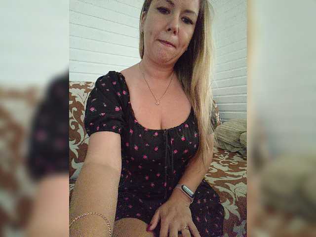 Stacy-meow1 live cam on BongaCams