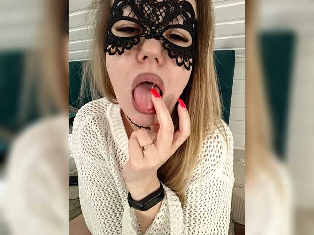 Stacy-meow1's BongaCams show and profile