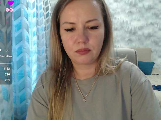 Stacy-meow1 live cam on BongaCams