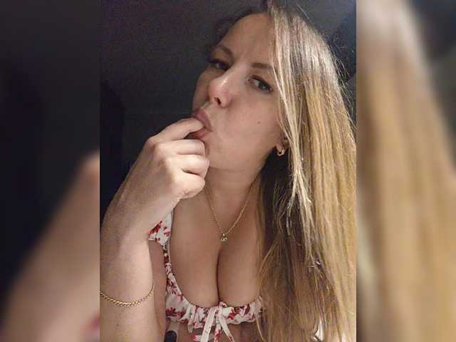 Stacy-meow1 live cam on BongaCams