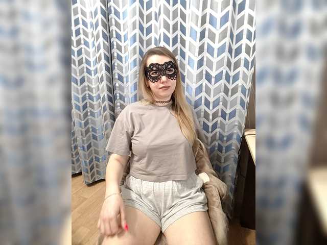 Stacy-meow1's BongaCams show and profile