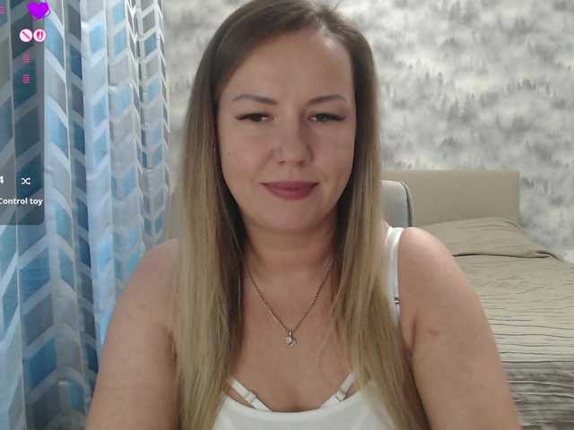 Stacy-meow1 live cam on BongaCams