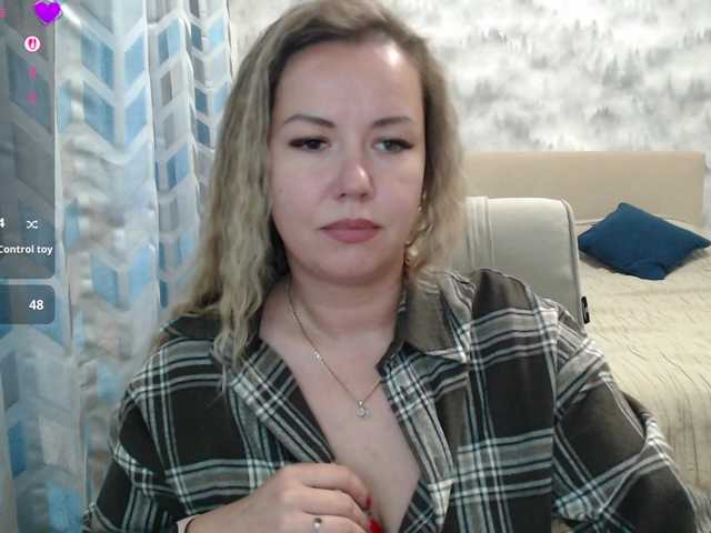Stacy-meow1 live cam on BongaCams