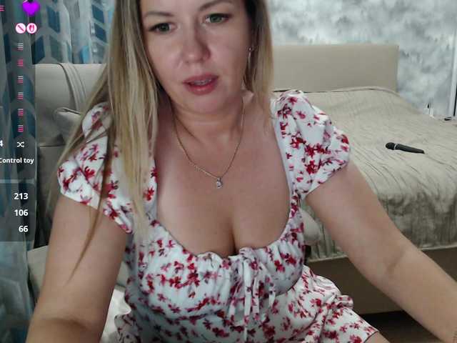 Stacy-meow1 live cam on BongaCams