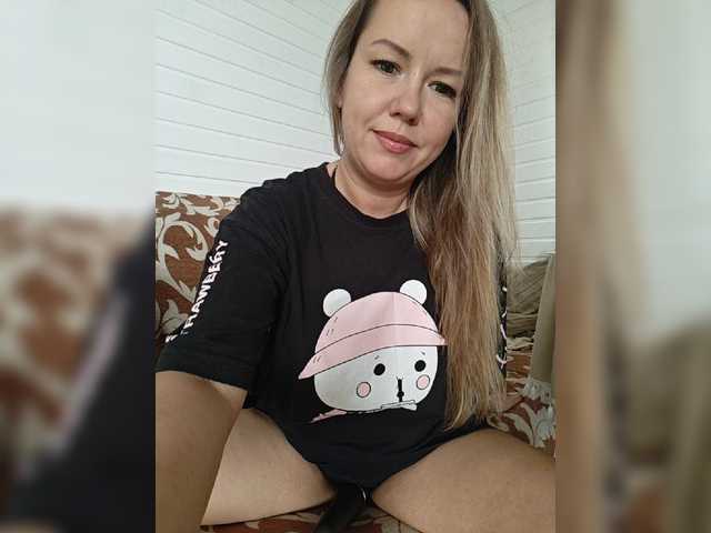 Stacy-meow1 live cam on BongaCams