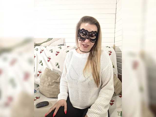 Stacy-meow1's BongaCams show and profile
