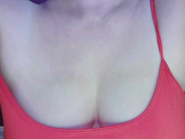 SoftMoon live cam on BongaCams