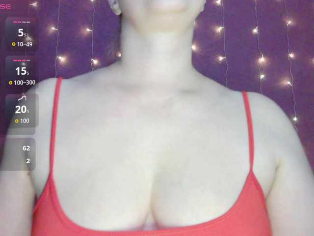 SoftMoon live cam on BongaCams