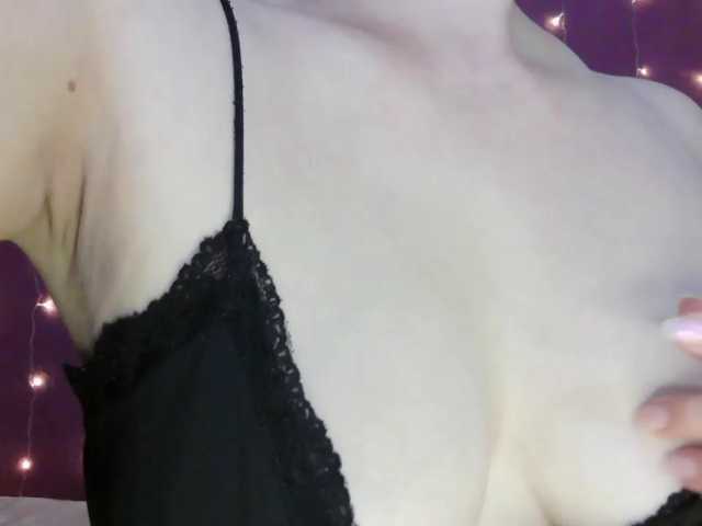 SoftMoon, en vivo ahora en BongaCams