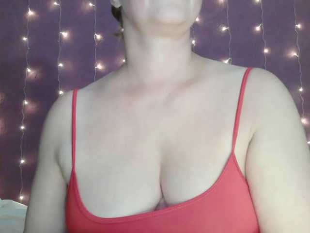 SoftMoon live cam on BongaCams