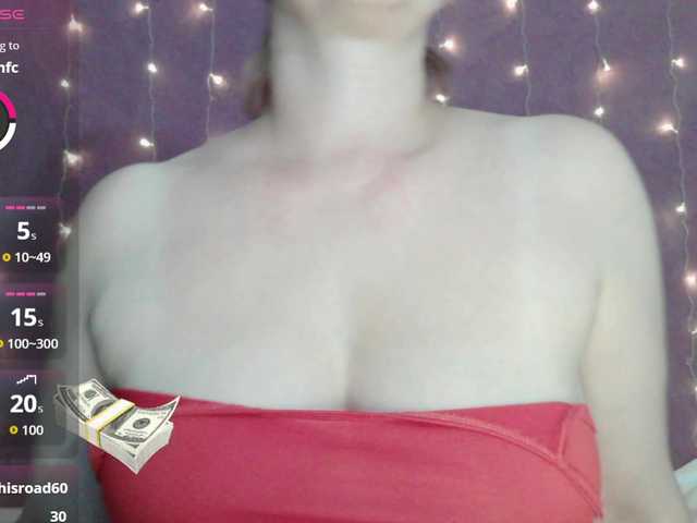SoftMoon live cam on BongaCams