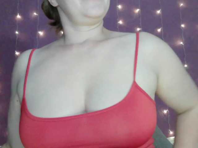 SoftMoon live cam on BongaCams