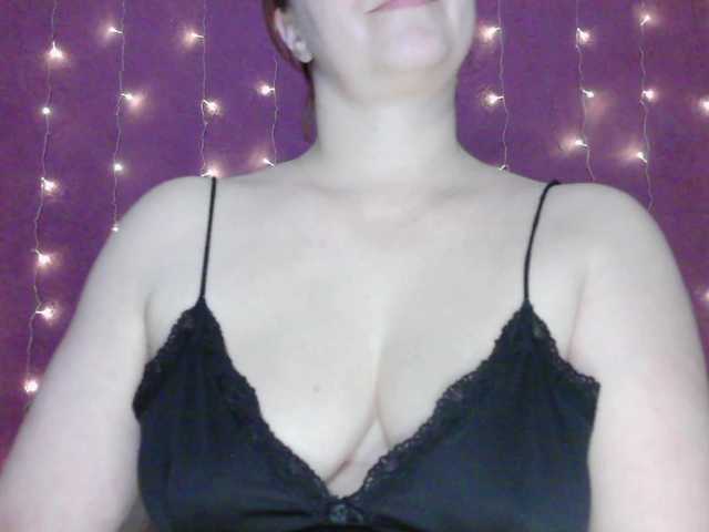 SoftMoon Live Cam and Statistics on UnifiedCams