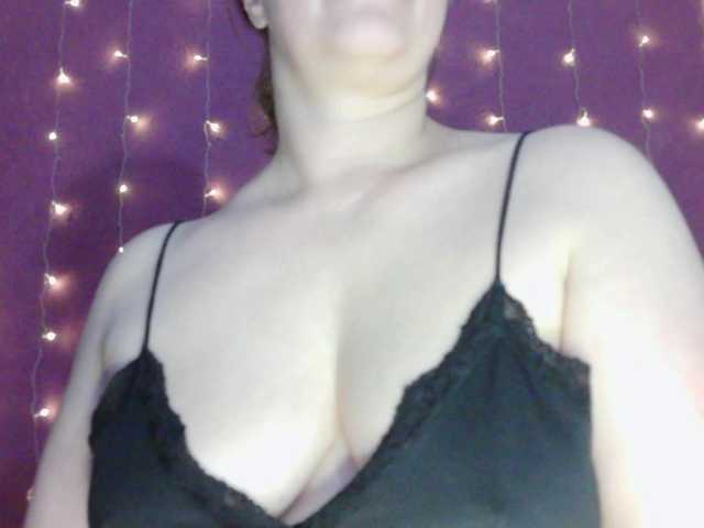 SoftMoon live cam on BongaCams