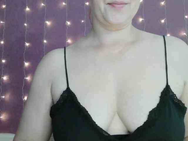 SoftMoon's webcam live show