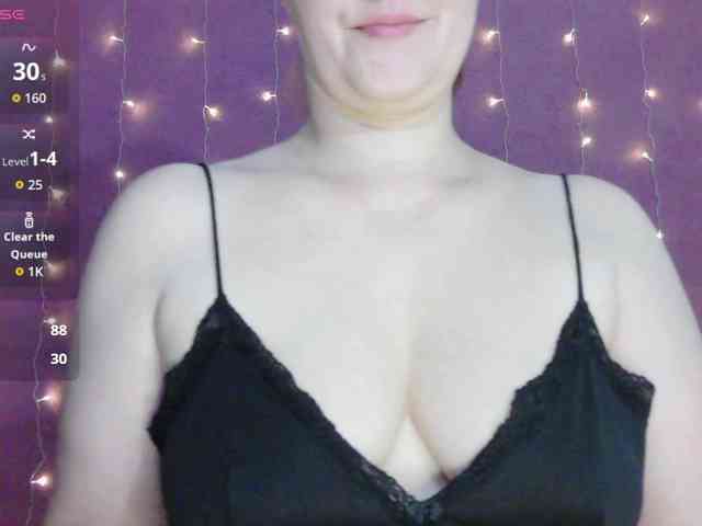 SoftMoon Sex Cam Show