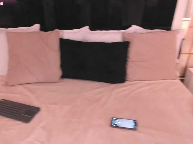 CrystalRose1 live cam on BongaCams