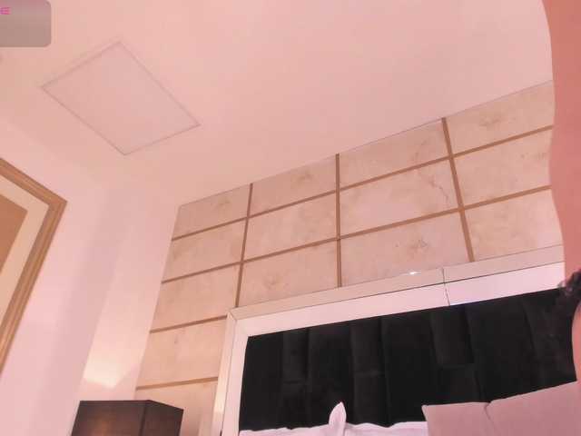 CrystalRose1 live webcam show