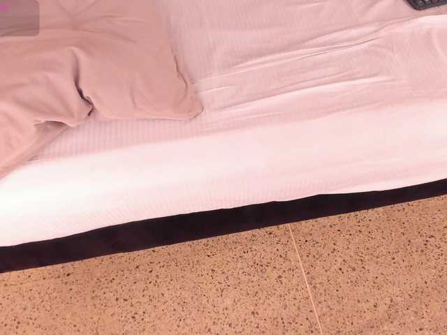 CrystalRose1 live cam