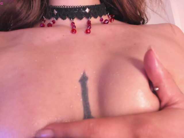 CrystalRose1 live cam