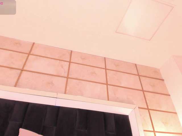 CrystalRose1 live cam on BongaCams