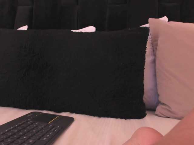 CrystalRose1 live cam on BongaCams