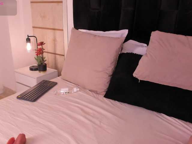 crystalrose1 live sex show