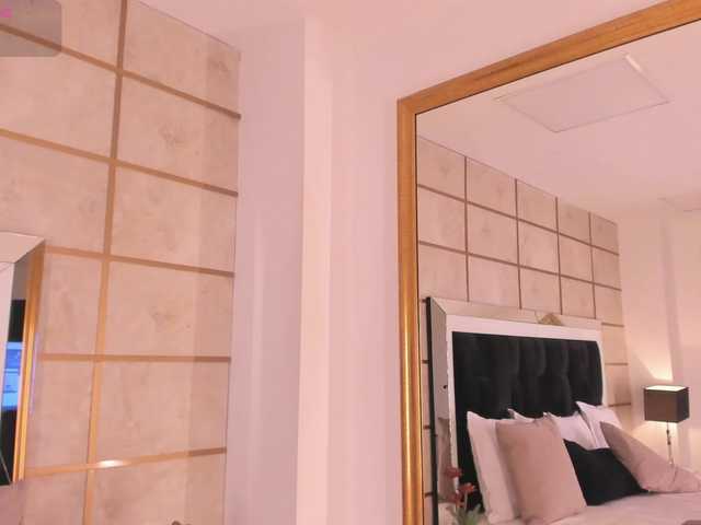 CrystalRose1 live webcam show
