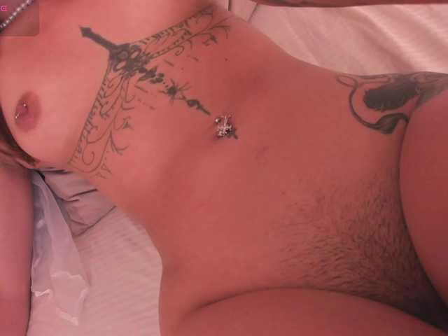 CrystalRose1 live cam on BongaCams