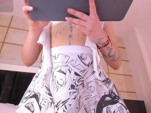 CrystalRose1's BongaCams show and profile