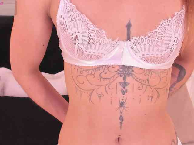 CrystalRose1 webcam