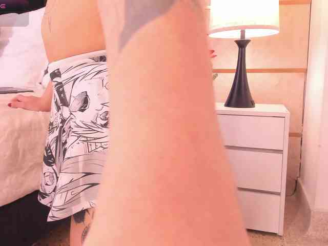 CrystalRose1 webcam