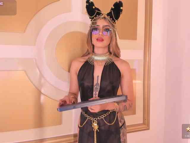 CrystalRose1