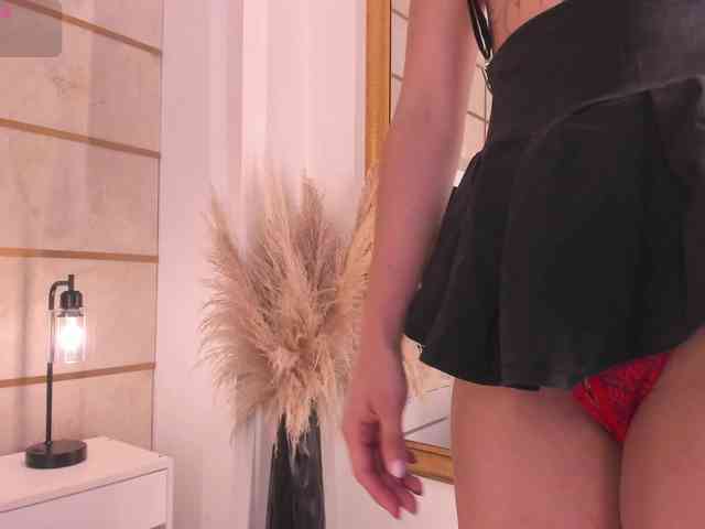 CrystalRose1 webcam