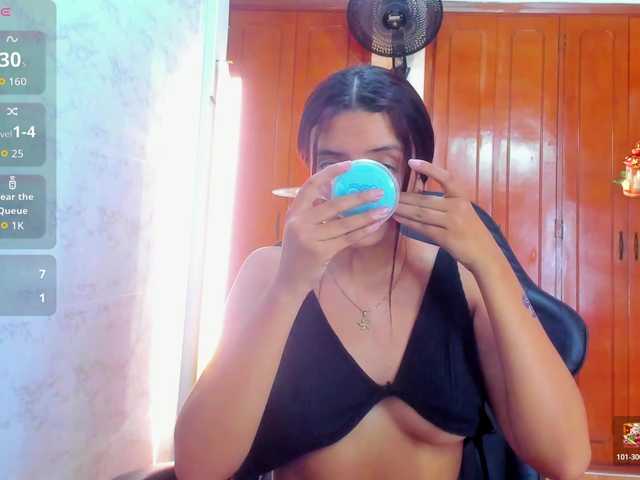 LucySkinny live cam on BongaCams