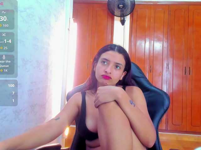LucySkinny live cam on BongaCams