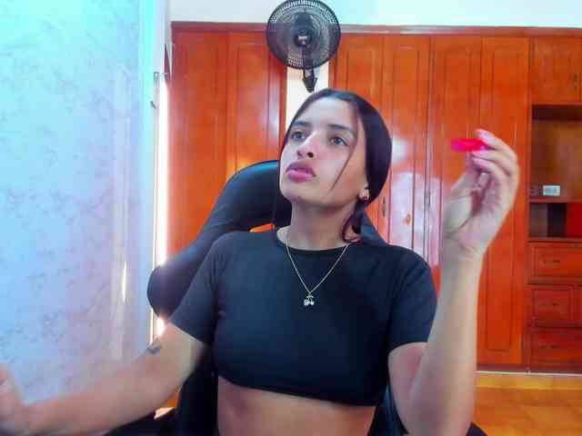 LucySkinny