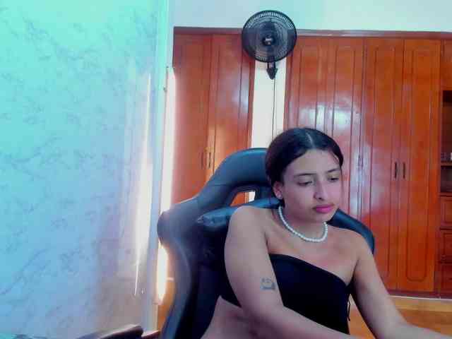 LucySkinny