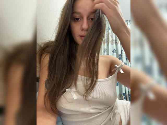 TessaAurora webcam