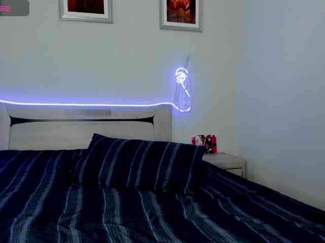 TessaAurora webcam