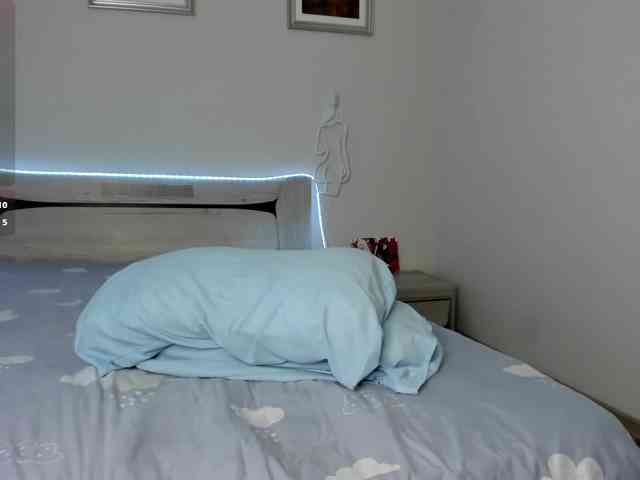 TessaAurora webcam