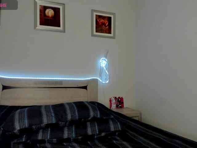 TessaAurora webcam