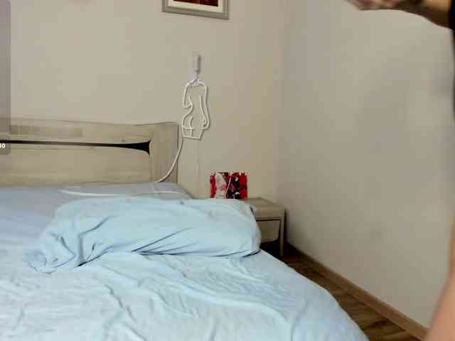 tessaaurora's live room