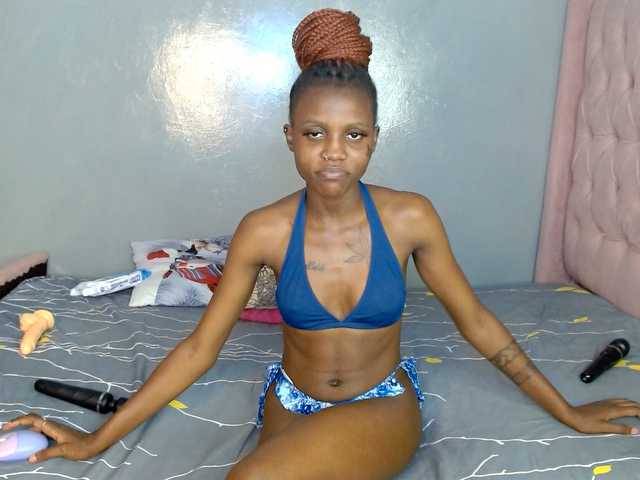 Cocoheat live cam on BongaCams