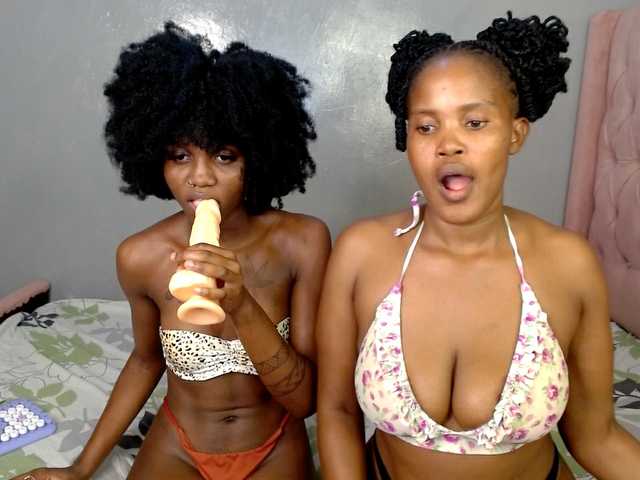 Cocoheat live cam on BongaCams