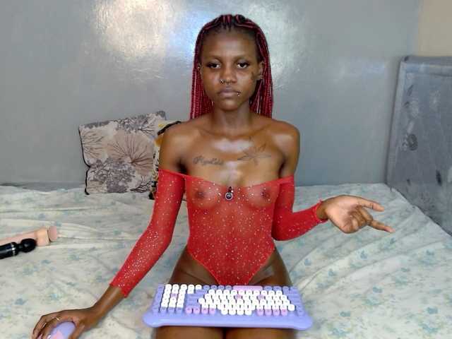Cocoheat live cam on BongaCams