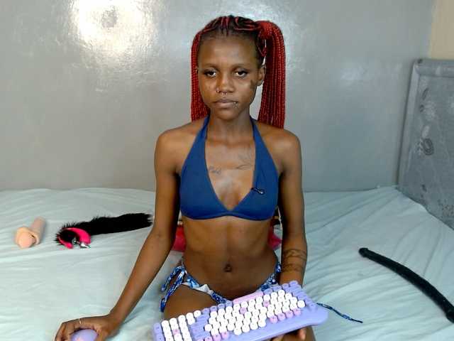 Cocoheat live cam on BongaCams