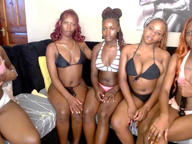 Cocoheat live cam on BongaCams