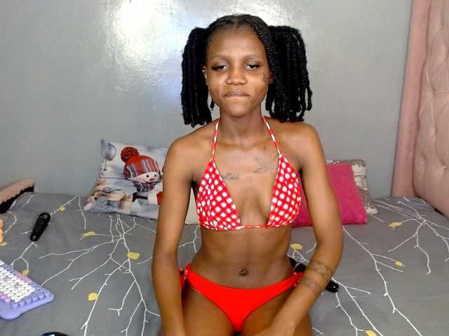 Cocoheat live cam on BongaCams