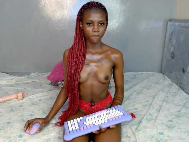 Cocoheat live cam on BongaCams